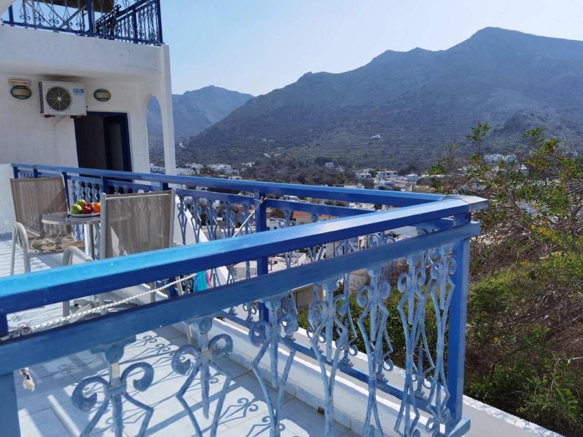 Marinas Studios Livadia  Екстер'єр фото