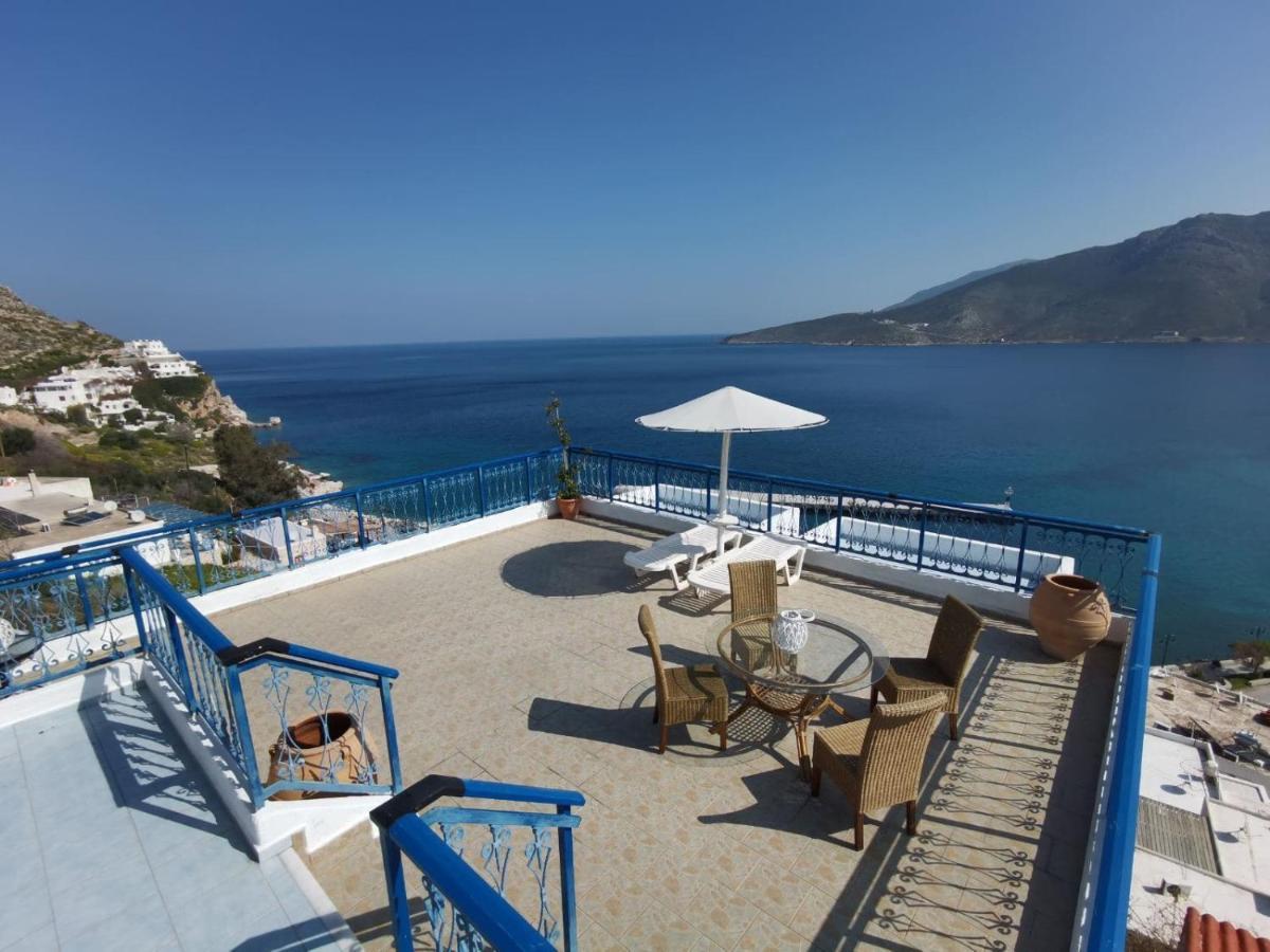 Marinas Studios Livadia  Екстер'єр фото