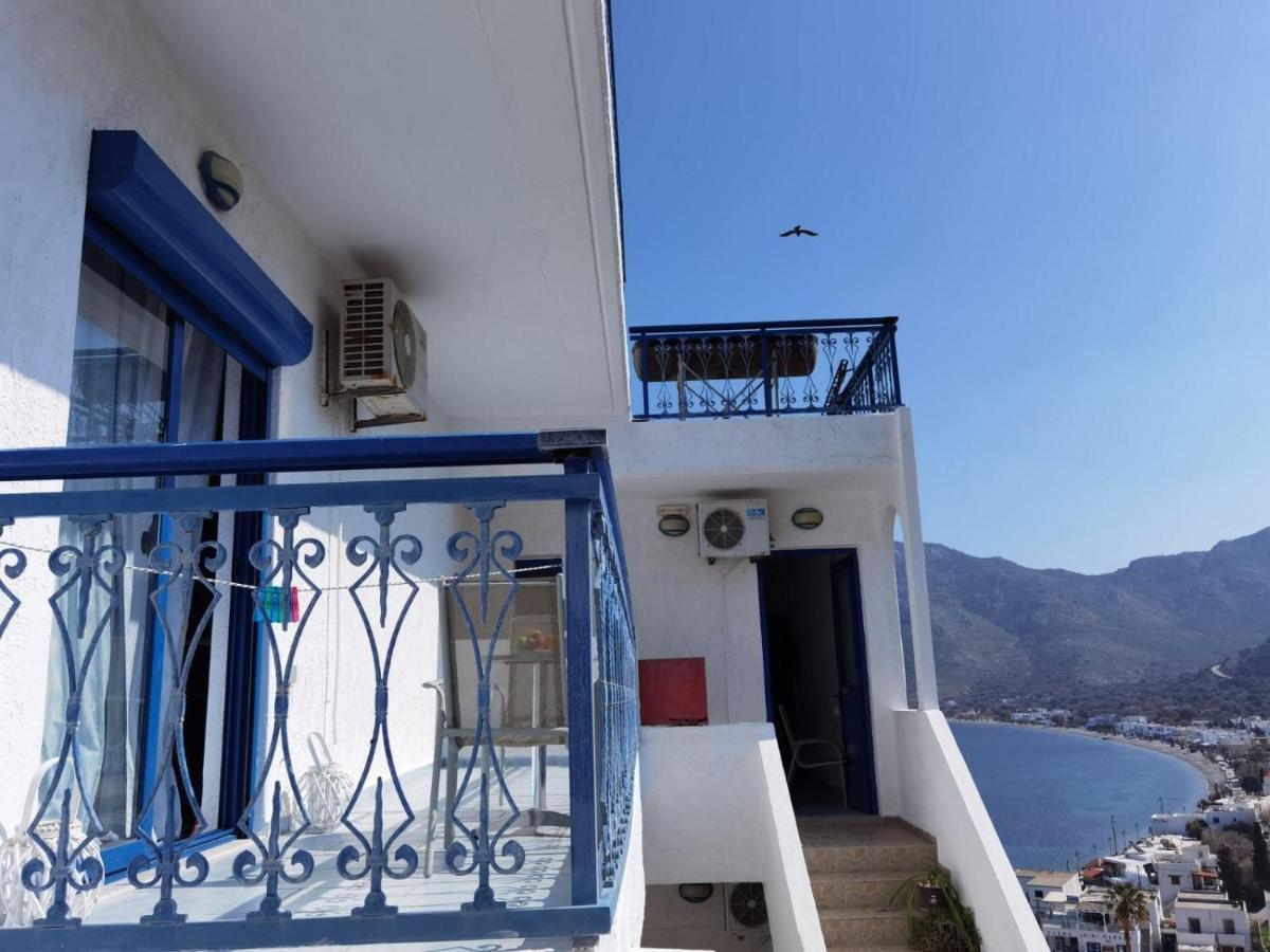 Marinas Studios Livadia  Екстер'єр фото