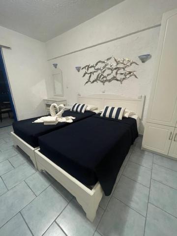 Marinas Studios Livadia  Екстер'єр фото