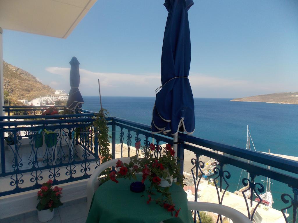 Marinas Studios Livadia  Екстер'єр фото
