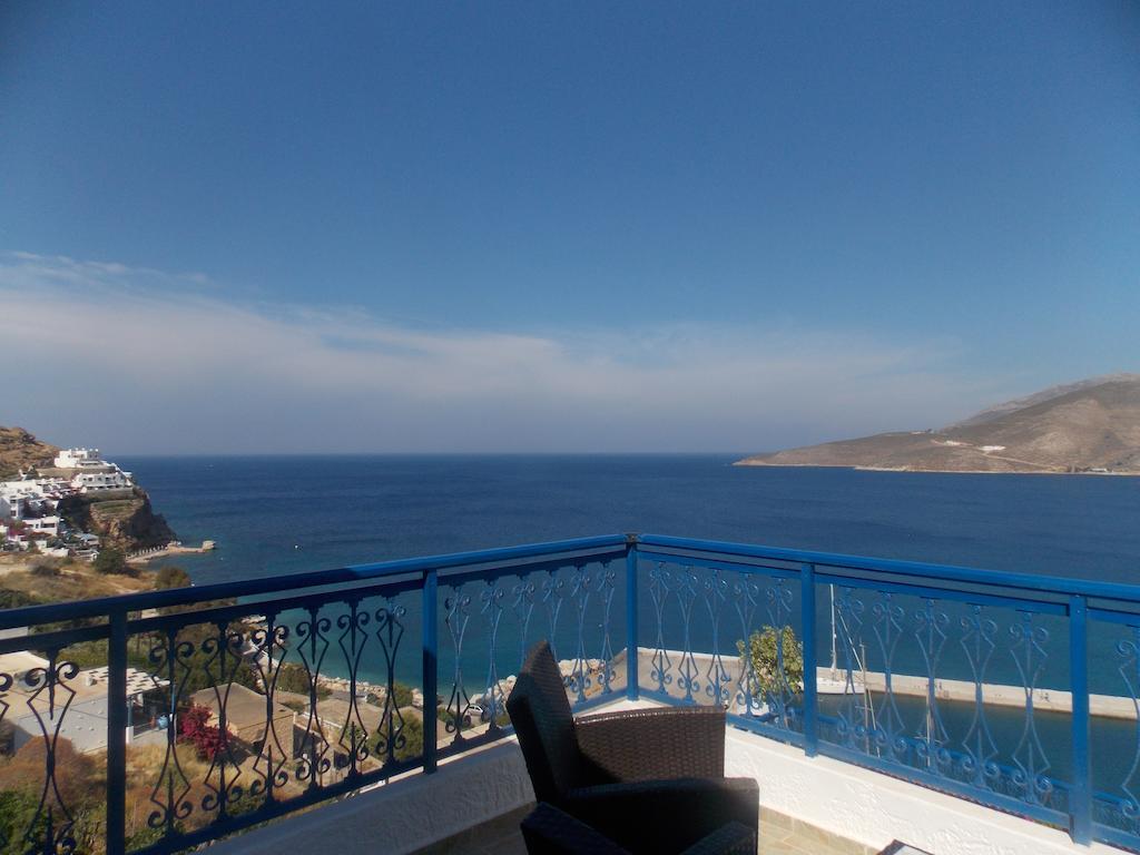 Marinas Studios Livadia  Екстер'єр фото